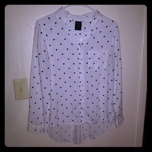 Long sleeve collared button up shirt